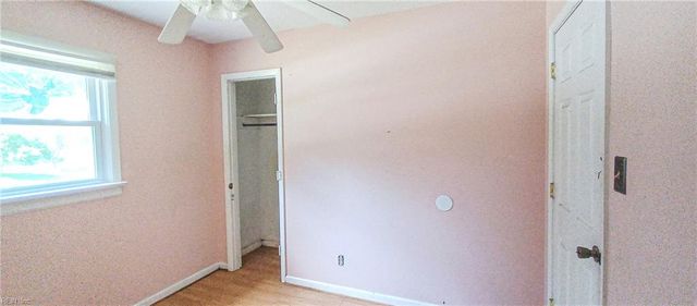 329 De Laura DR, Newport News, VA 23608