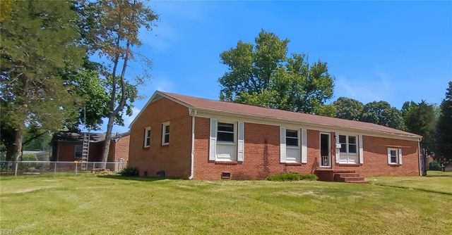 329 De Laura DR, Newport News, VA 23608