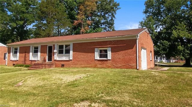 329 De Laura DR, Newport News, VA 23608
