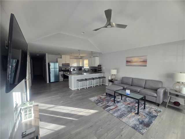 4939 Woodland Avenue, Kansas City, MO 64130