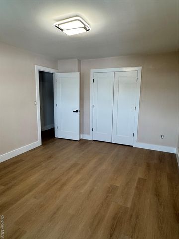 15 Valerie Drive 1, Yonkers, NY 10703