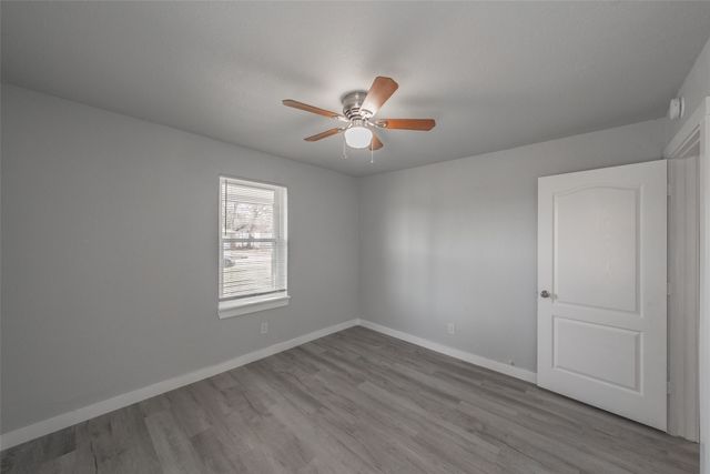 5569 Burton Avenue, Fort Worth, TX 76119