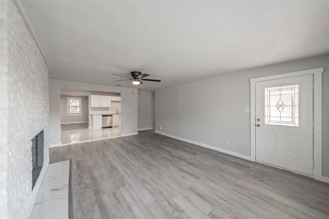 5569 Burton Avenue, Fort Worth, TX 76119
