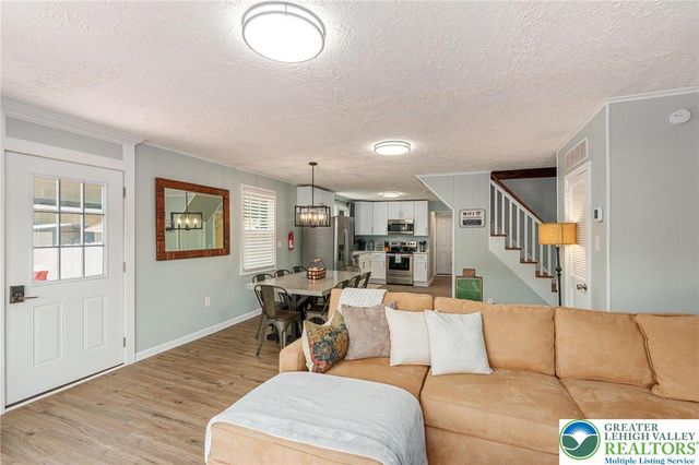 36 South Lake Drive, Kidder Twp, PA 18624