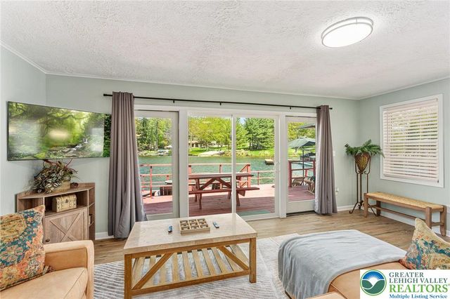 36 South Lake Drive, Kidder Twp, PA 18624