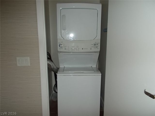 353 East Bonneville Avenue 501, Las Vegas, NV 89101