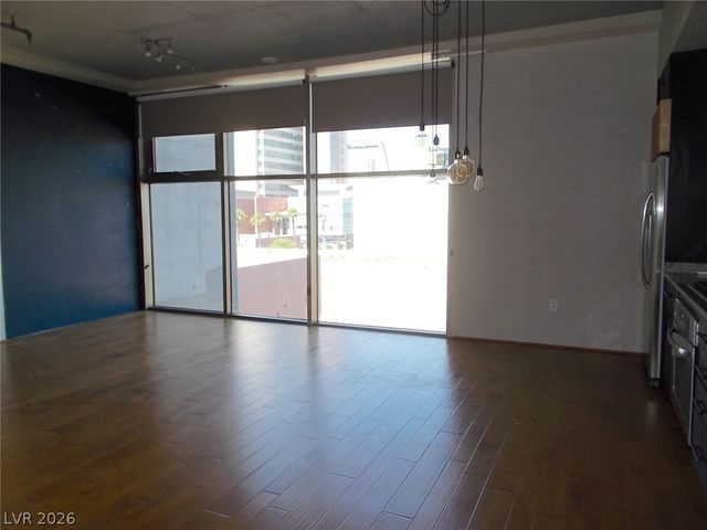 353 East Bonneville Avenue 501, Las Vegas, NV 89101