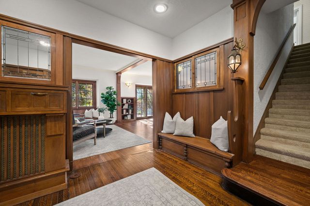 215 Prospect Avenue, Highland Park, IL 60035