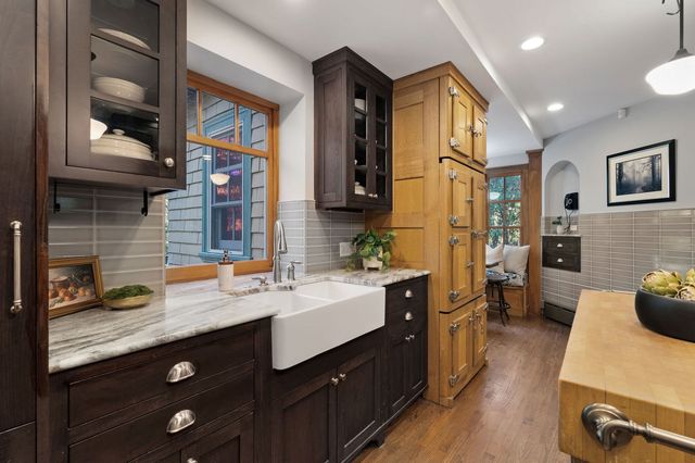 215 Prospect Avenue, Highland Park, IL 60035