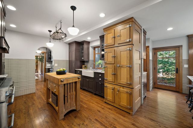 215 Prospect Avenue, Highland Park, IL 60035