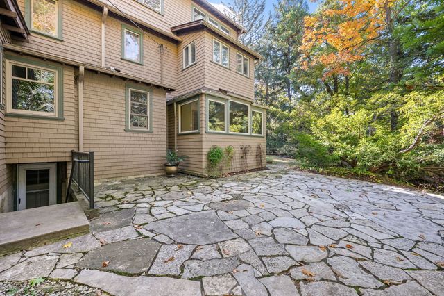 215 Prospect Avenue, Highland Park, IL 60035
