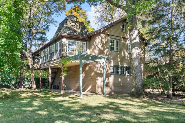 215 Prospect Avenue, Highland Park, IL 60035