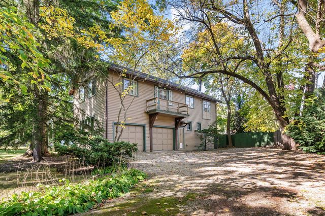 215 Prospect Avenue, Highland Park, IL 60035