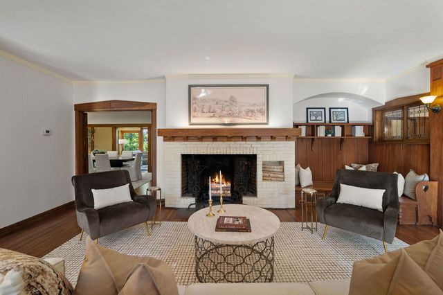 215 Prospect Avenue, Highland Park, IL 60035