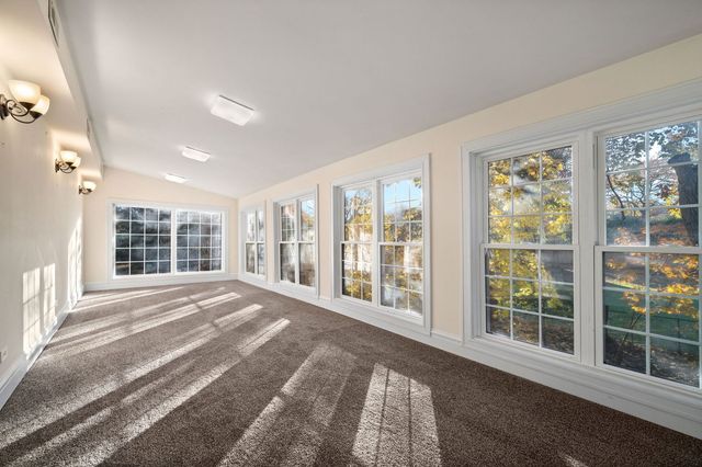 215 Prospect Avenue, Highland Park, IL 60035