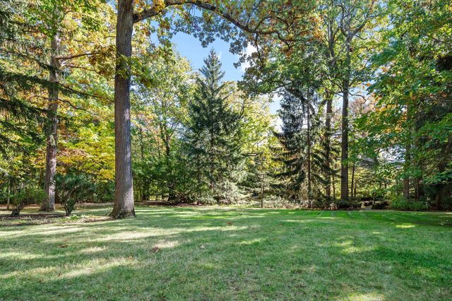 215 Prospect Avenue, Highland Park, IL 60035