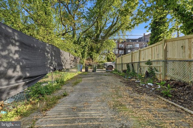 2013 E 31ST ST, Baltimore, MD 21218