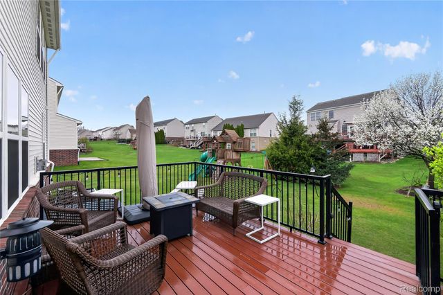 30192 Macintosh Lane, Lyon Charter Township, MI 48165