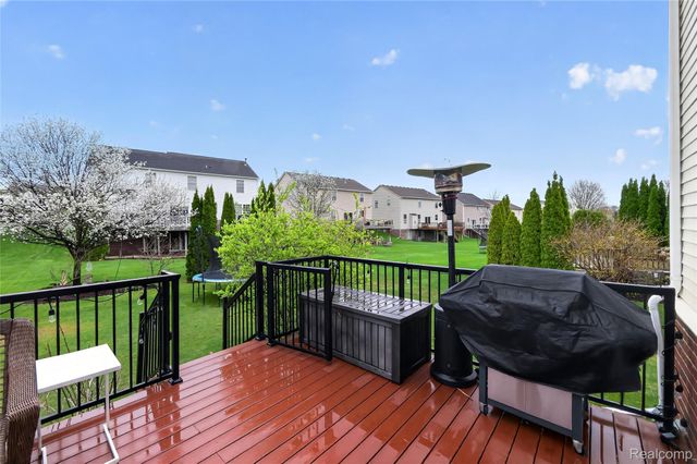 30192 Macintosh Lane, Lyon Charter Township, MI 48165
