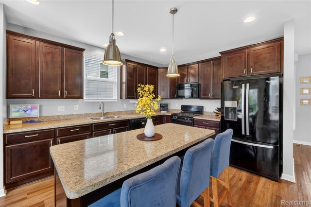 30192 Macintosh Lane, Lyon Charter Township, MI 48165