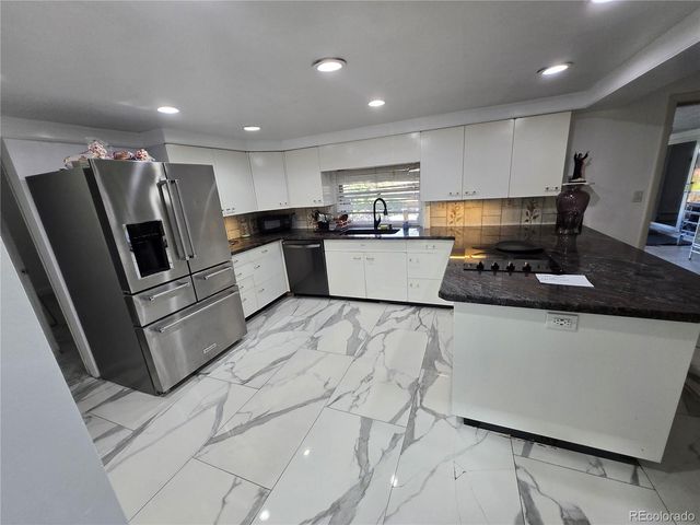 3040 Oak Street, Lakewood, CO 80215