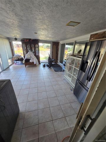 3040 Oak Street, Lakewood, CO 80215
