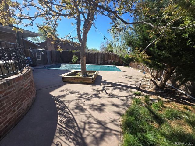 3040 Oak Street, Lakewood, CO 80215