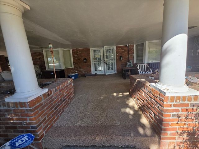 3040 Oak Street, Lakewood, CO 80215