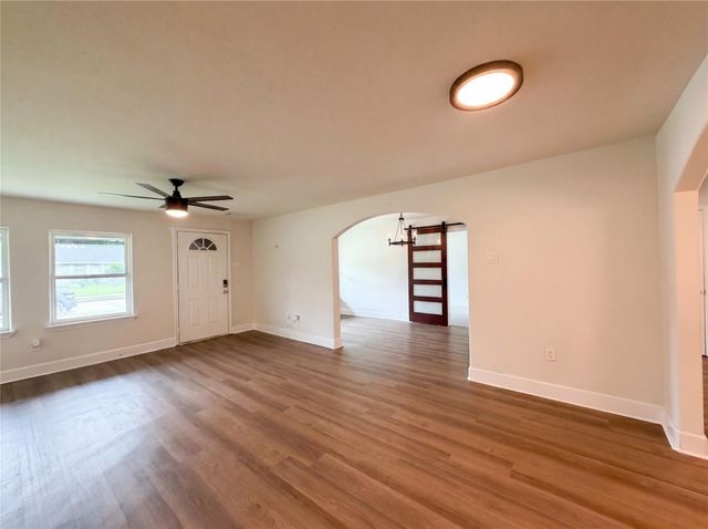 5935 Southseas Street, Houston, TX 77033