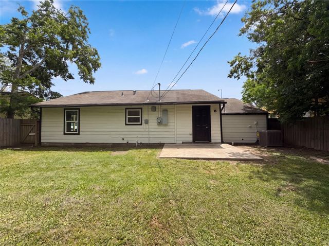 5935 Southseas Street, Houston, TX 77033