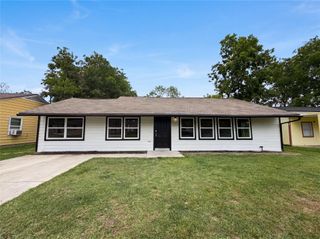 5935 Southseas Street, Houston, TX 77033