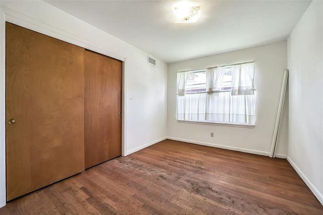 6814 Mobud Drive, Houston, TX 77074