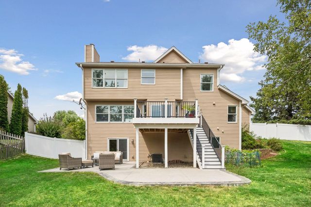 16005 22nd Avenue N, Plymouth, MN 55447