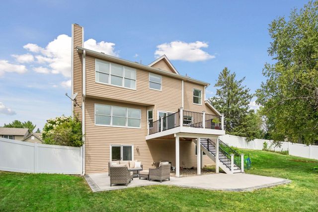 16005 22nd Avenue N, Plymouth, MN 55447