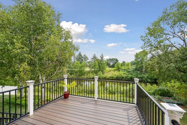 16005 22nd Avenue N, Plymouth, MN 55447