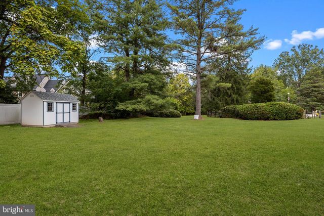 800 PLYMOUTH RD, Gwynedd Valley, PA 19437