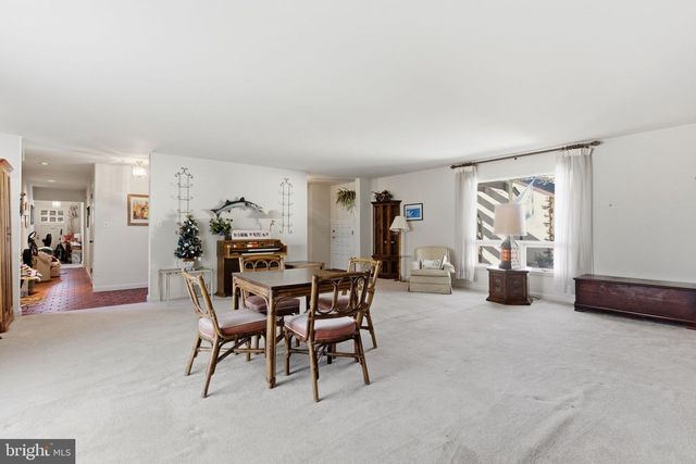 800 PLYMOUTH RD, Gwynedd Valley, PA 19437