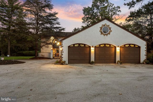 800 PLYMOUTH RD, Gwynedd Valley, PA 19437