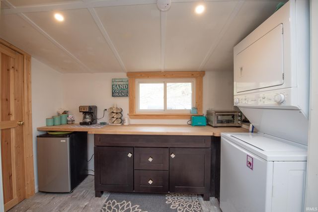 10977 N Lower Lakeshore Drive, Monticello, IN 47960