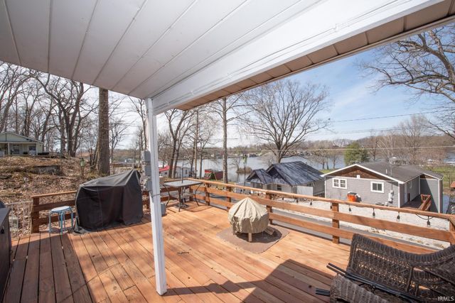 10977 N Lower Lakeshore Drive, Monticello, IN 47960