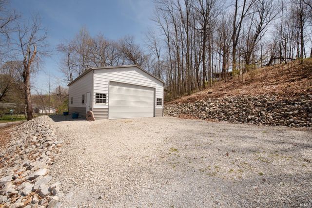 10977 N Lower Lakeshore Drive, Monticello, IN 47960