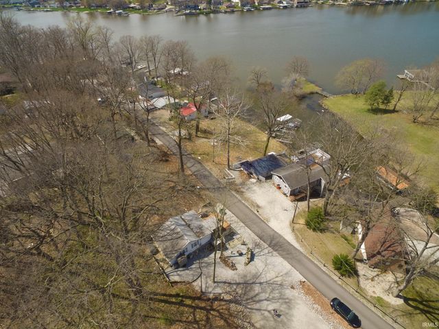 10977 N Lower Lakeshore Drive, Monticello, IN 47960