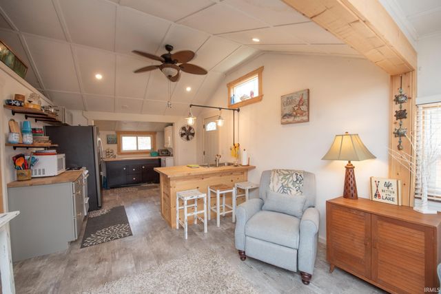 10977 N Lower Lakeshore Drive, Monticello, IN 47960