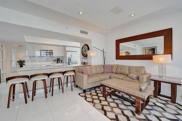 2600 E Hallandale Beach Boulevard T1902, Hallandale Beach, FL 33009