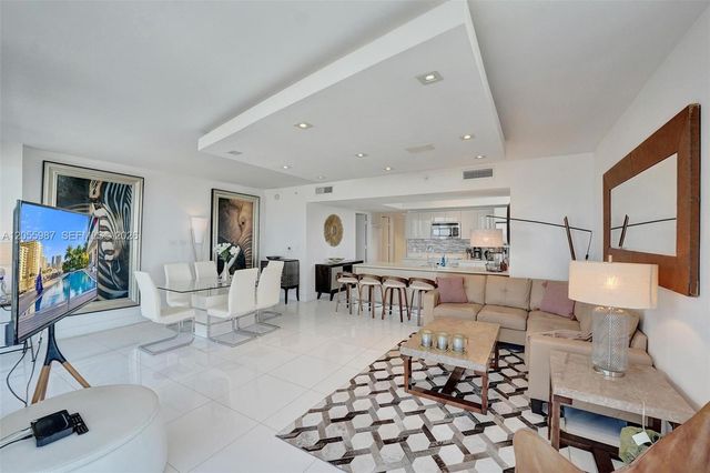 2600 E Hallandale Beach Boulevard T1902, Hallandale Beach, FL 33009