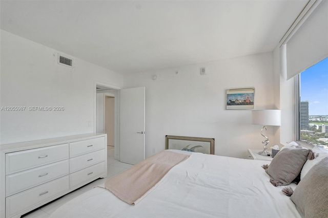 2600 E Hallandale Beach Boulevard T1902, Hallandale Beach, FL 33009