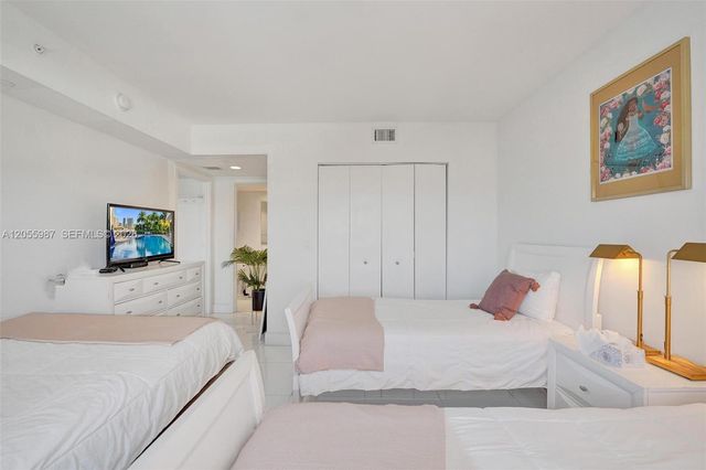 2600 E Hallandale Beach Boulevard T1902, Hallandale Beach, FL 33009