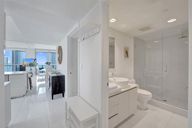 2600 E Hallandale Beach Boulevard T1902, Hallandale Beach, FL 33009