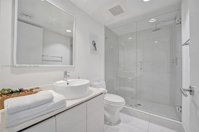 2600 E Hallandale Beach Boulevard T1902, Hallandale Beach, FL 33009