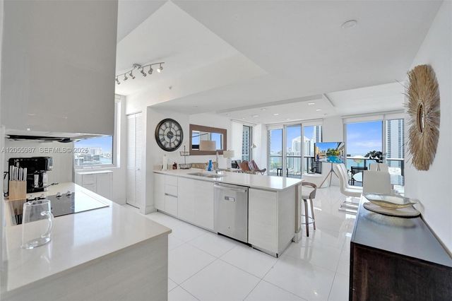 2600 E Hallandale Beach Boulevard T1902, Hallandale Beach, FL 33009
